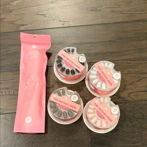 New Olive and June Instant Mani Press On Nails and Removal Sponges